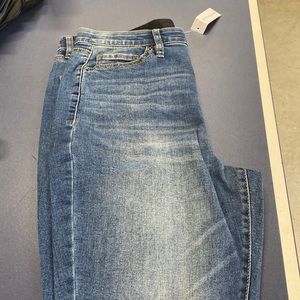 NWT. New York and company high waist curvy skinny jeans